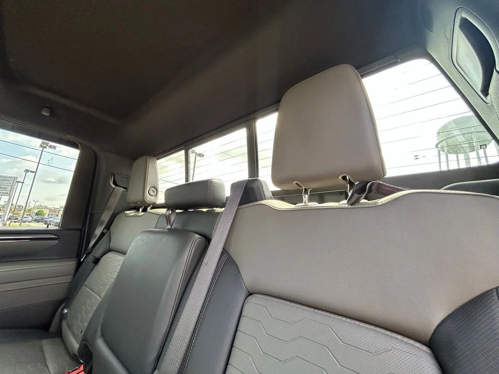 Used 2025 Gray Chevrolet ZR2 image 26