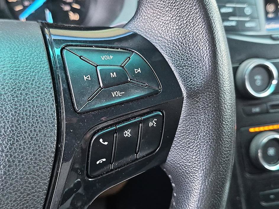Used 2017  Ford XLT image 18