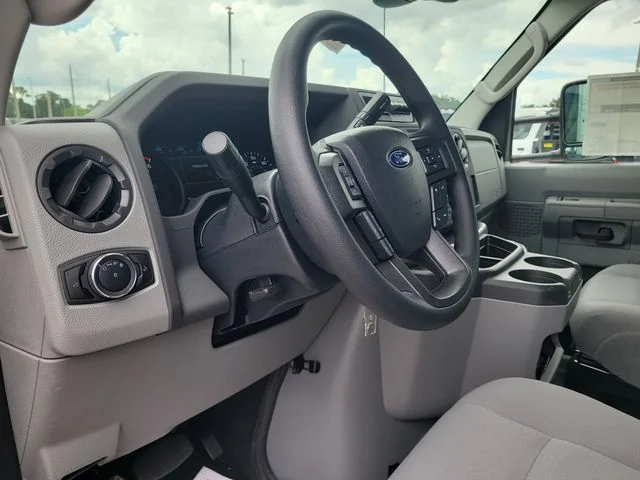 New 2027 Oxford White Ford Base image 13