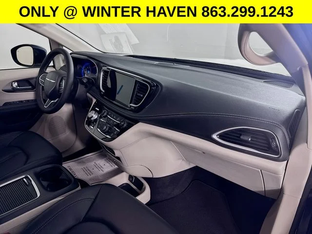 Used 2022 Blue Chrysler Touring L image 31