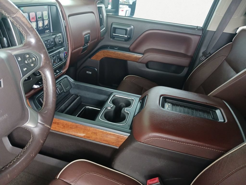 Used 2016 DEEP OCEAN BLUE METALLIC Chevrolet High Country image 11