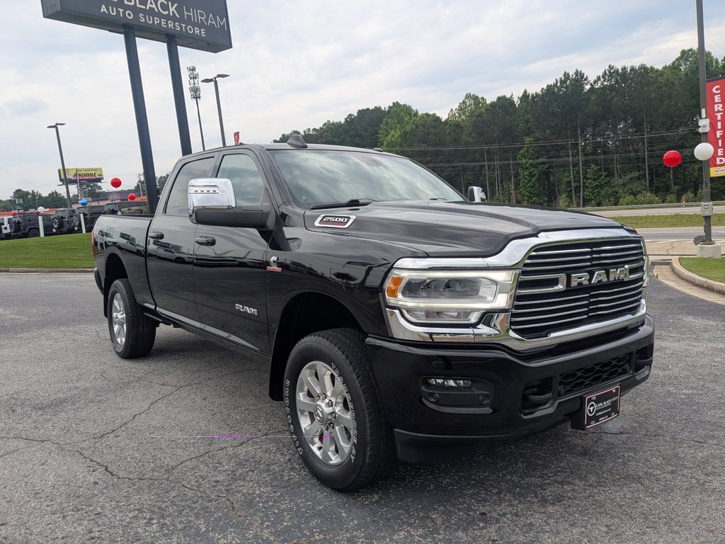 Used 2023 Diamond Black Crystal Pearlcoat Ram Laramie image 3