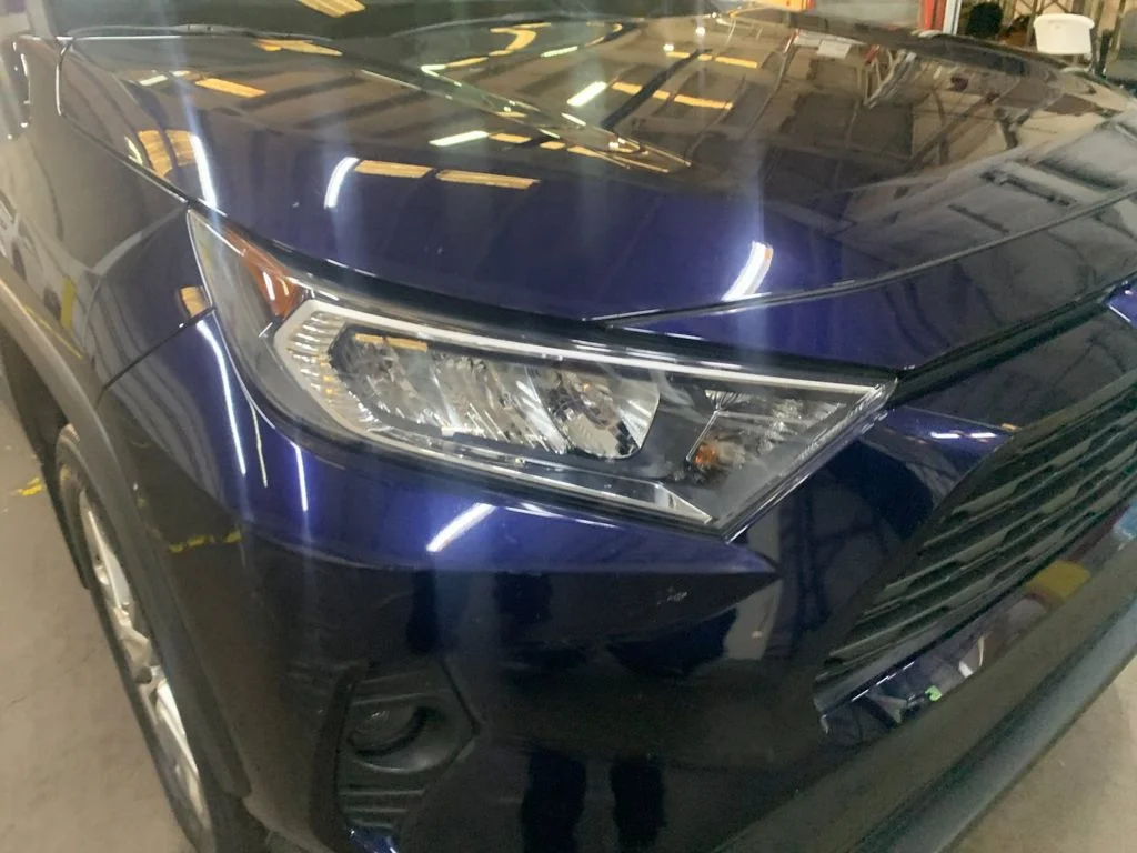 Used 2021  Toyota XLE Premium image 34
