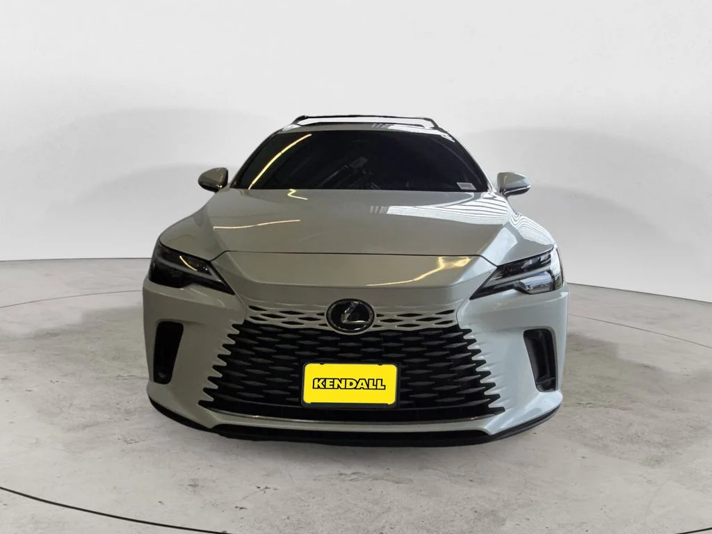 Used 2023 White Lexus 350h Premium Plus image 2