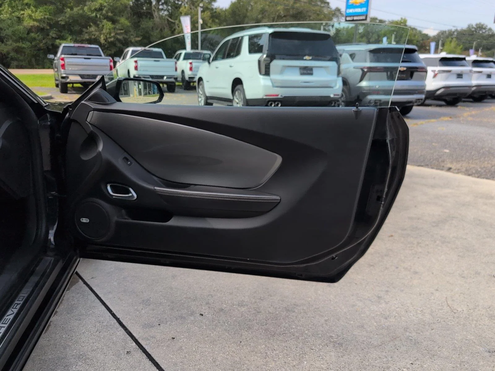 Used 2011 Black Chevrolet 2SS image 14