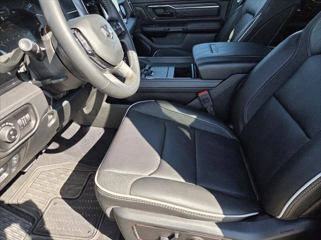 New 2026 Diamond Black Crystal Pearl-Coat Exterior Paint RAM Limited image 21