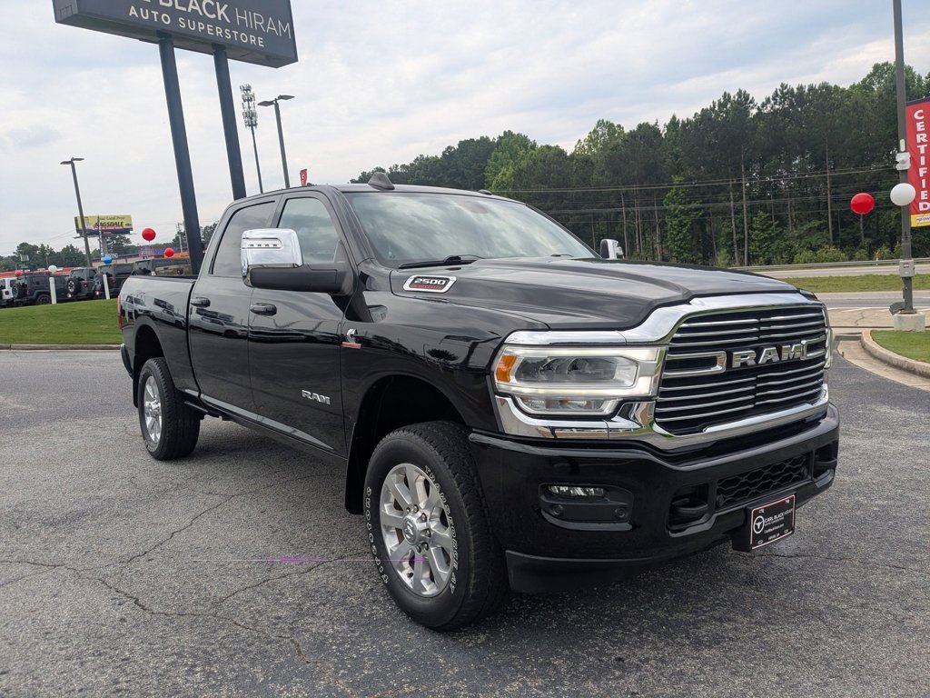Used 2023 Diamond Black Crystal Pearlcoat Ram Laramie image 3
