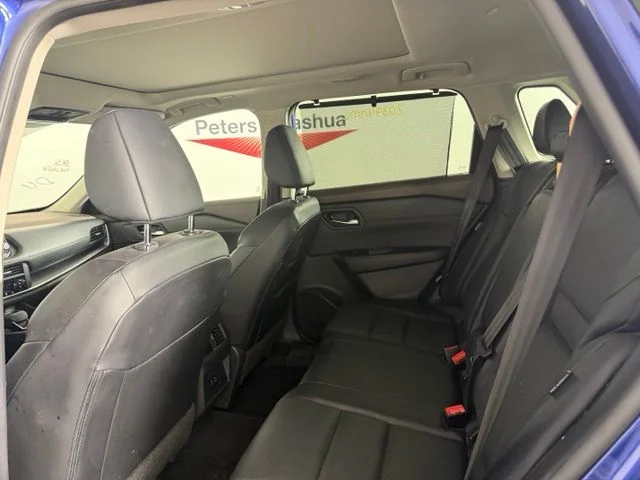 Used 2023 Blue Nissan SV image 5