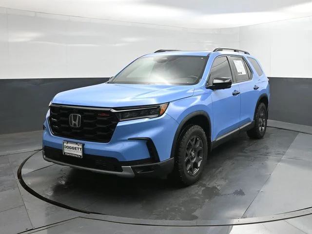 2024 Honda Pilot TrailSport AWD's photo