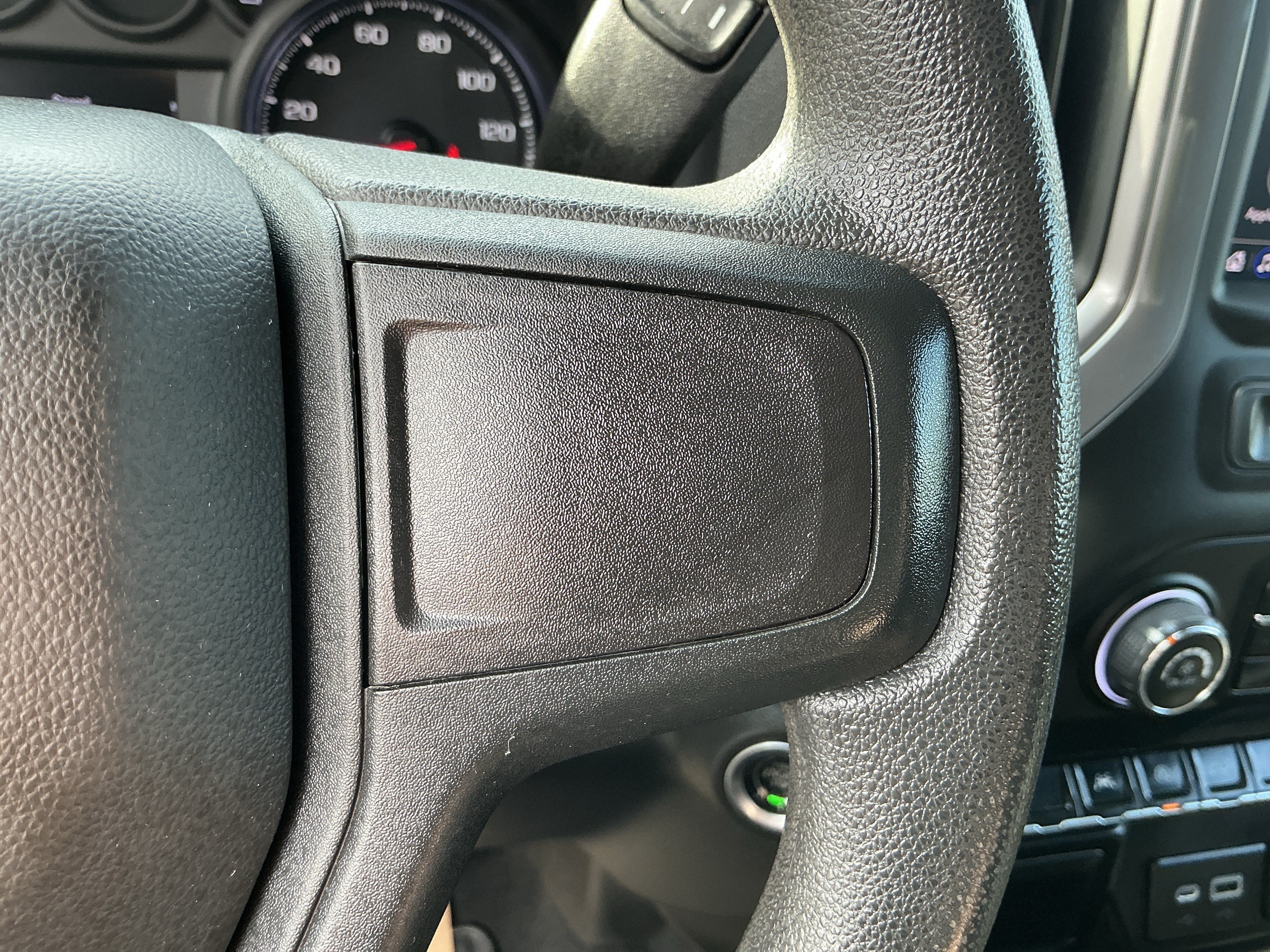 Used 2022 Glacier Blue Metallic Chevrolet Custom image 18