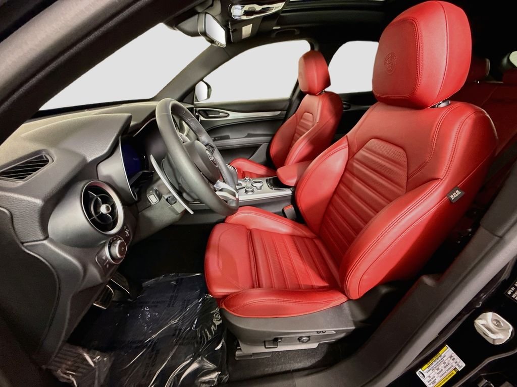 Used 2025 Black Alfa Romeo Veloce image 20