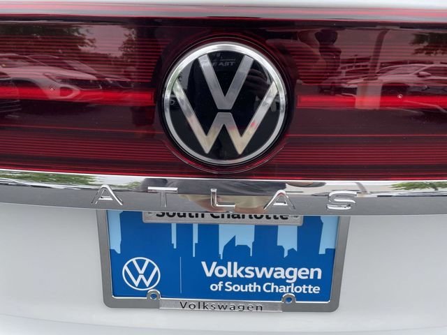 New 2026 White Volkswagen 2.0T SEL Premium R-Line image 8
