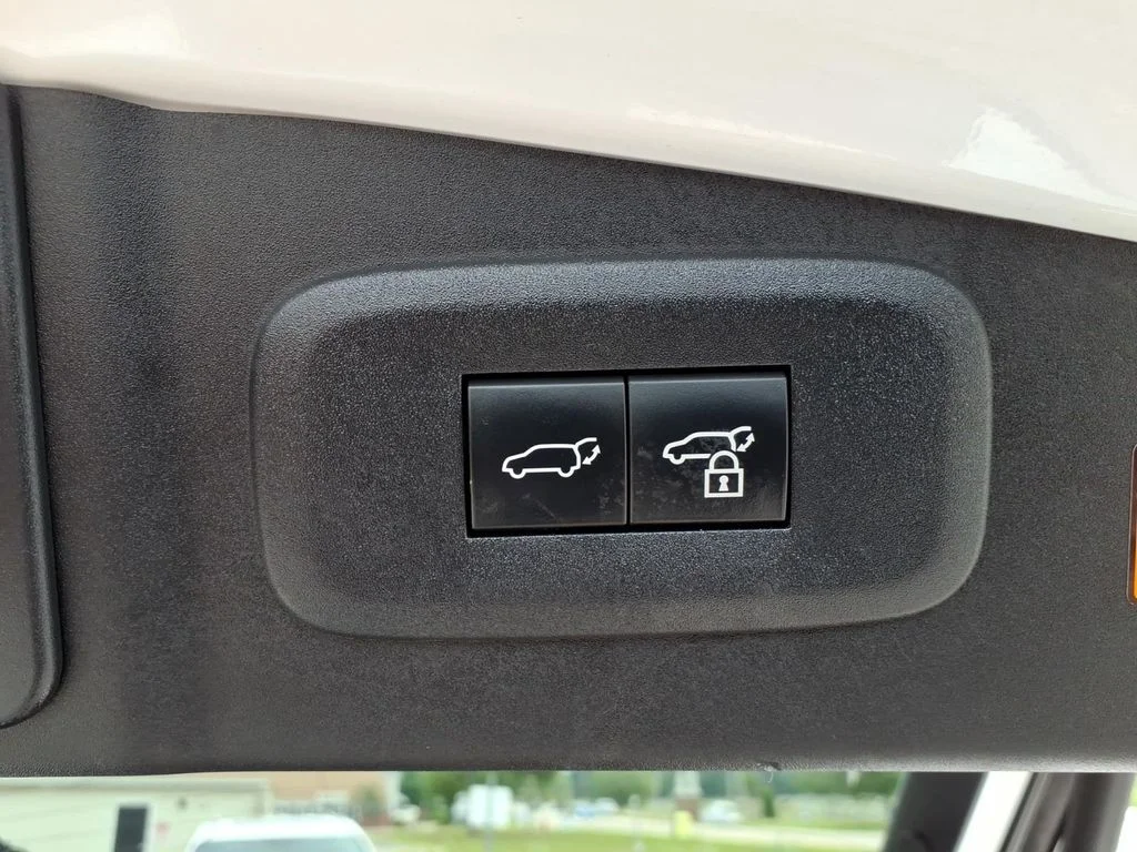 Used 2024 White Lexus 450e Premium image 10