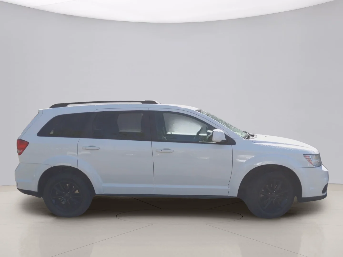 Used 2016 White Dodge SXT image 6