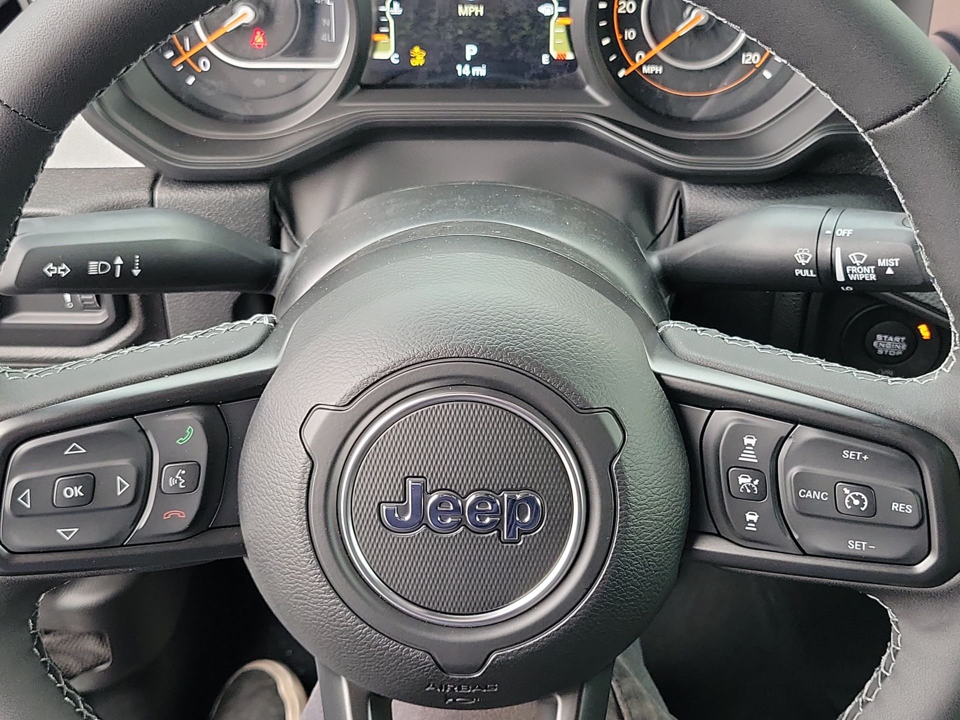 New 2026 Bright White Clear-Coat Exterior Paint Jeep Sport S image 5