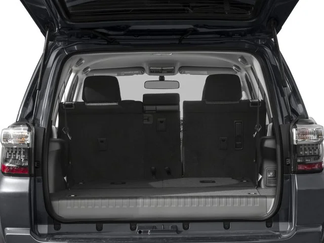 Used 2016  Toyota  image 12