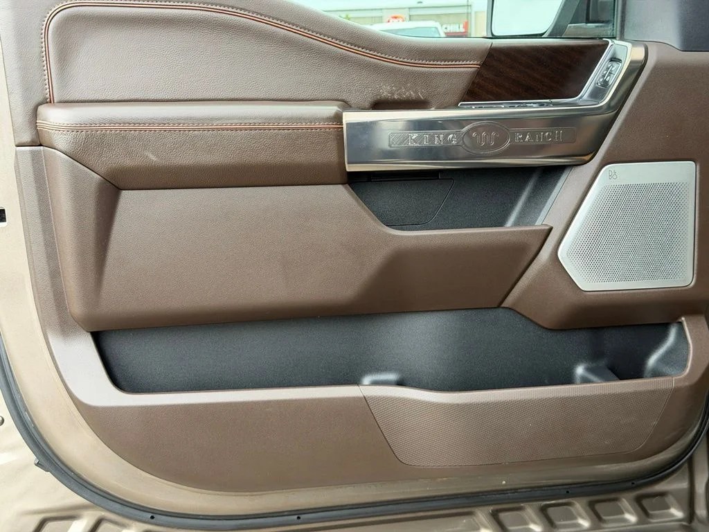Used 2022 Gray Ford King Ranch image 23