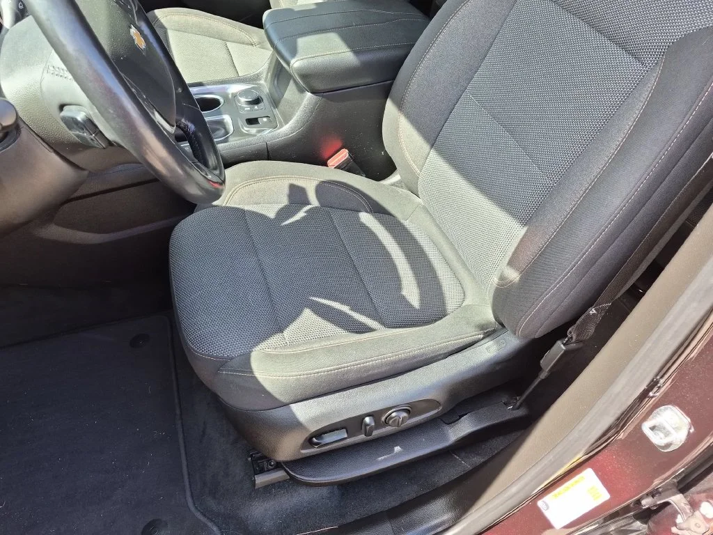 Used 2021 Red Chevrolet LT image 20
