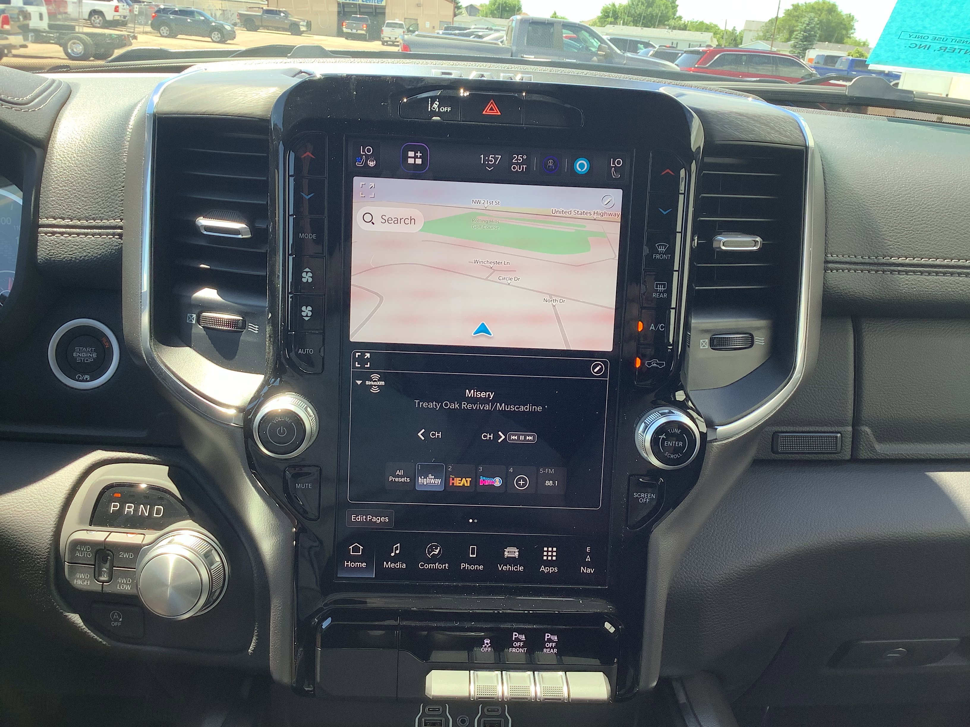 New 2026 Hydro Blue Pearl-Coat Exterior Paint RAM Laramie image 20