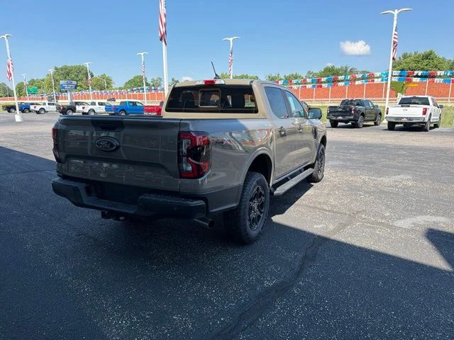 New 2026 Marsh Gray Ford XLT image 22