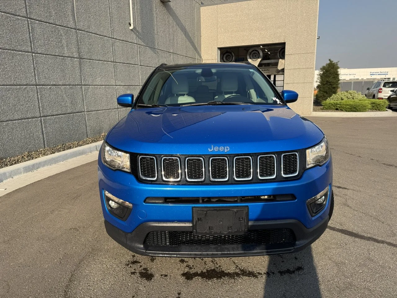 Used 2019 Laser Blue Pearlcoat Jeep Latitude image 2