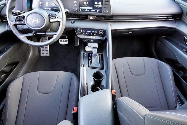 Used 2026 Gray Hyundai SEL Sport image 17