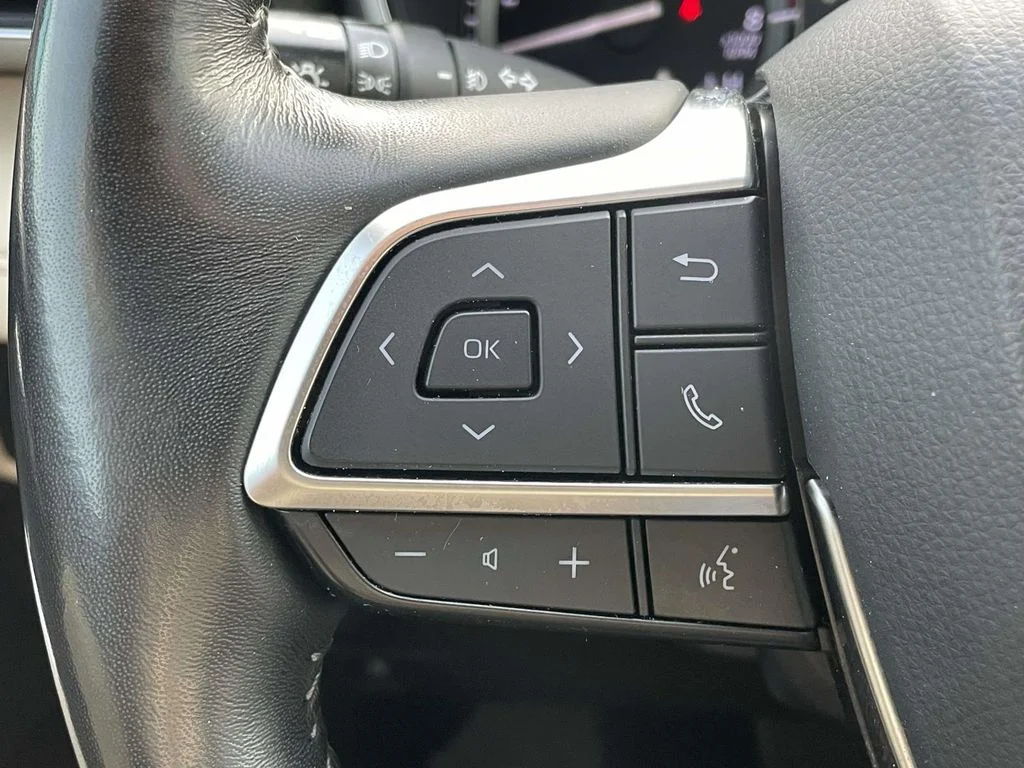 2020 Toyota Highlander Limited - Photo 10
