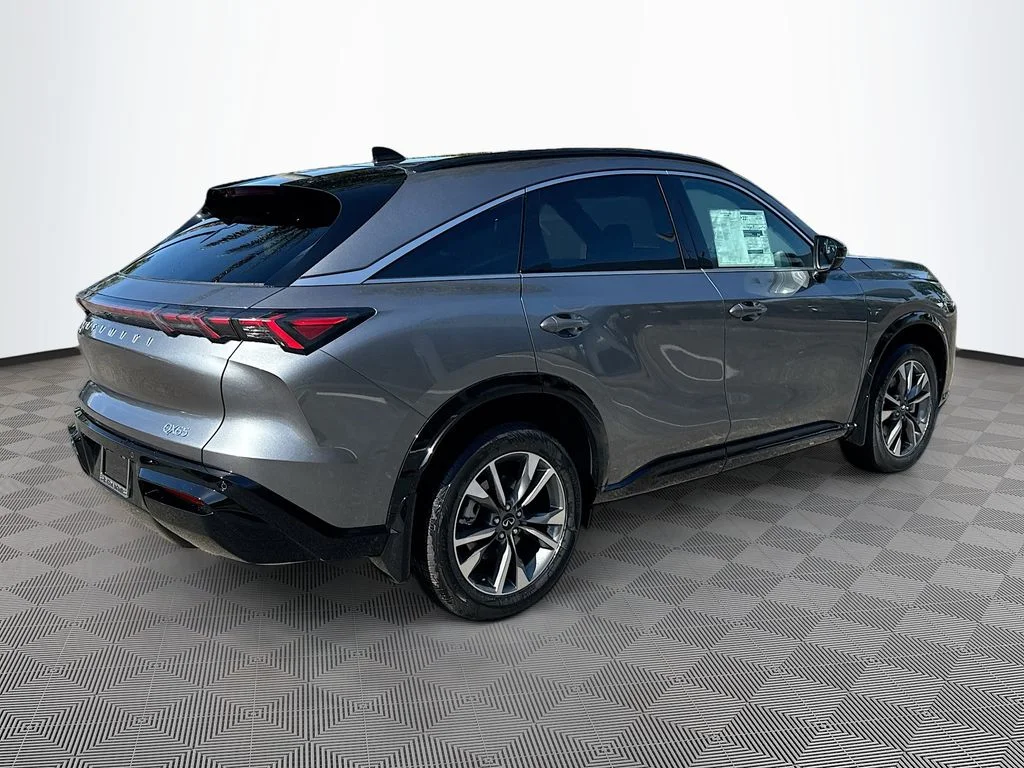 New 2027 GRAPHITE SHADOW INFINITI Luxe AWD image 5