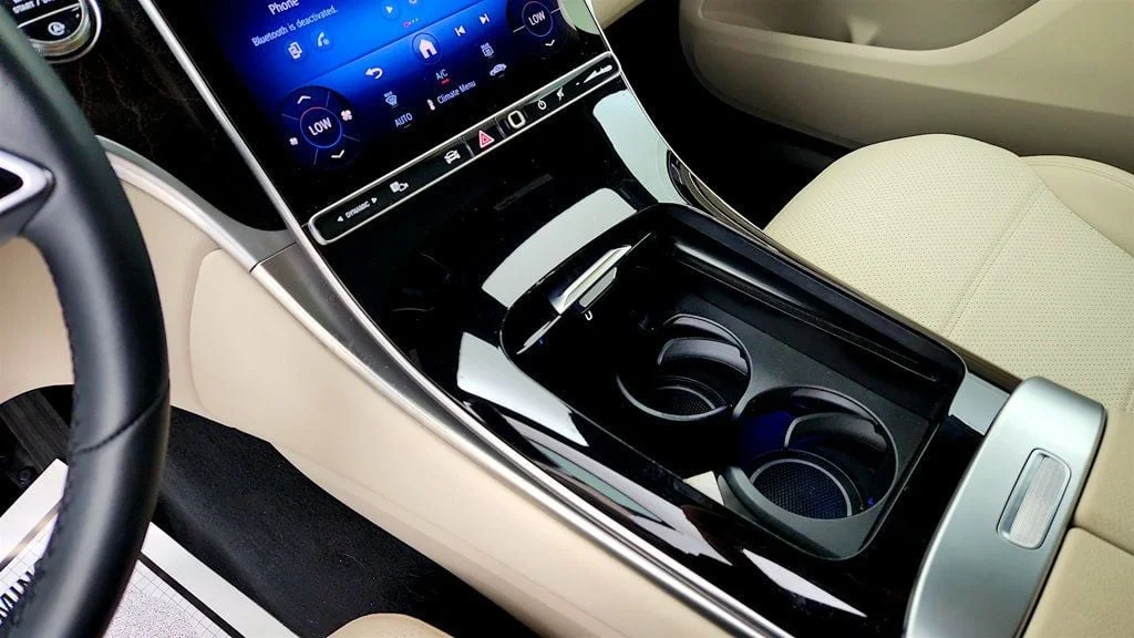 Used 2025 Polar White Mercedes-Benz GLC 300 4MATIC® SUV w/ Panorama Sunroof & 19