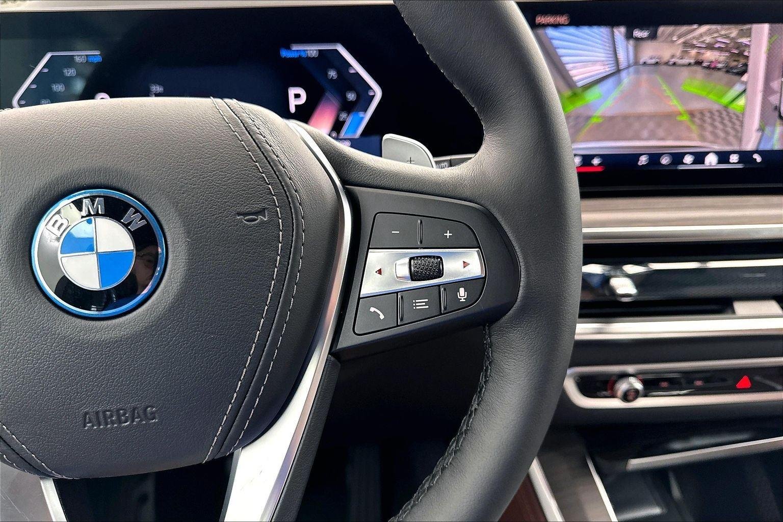 New 2026 Mineral White Metallic BMW xDrive50e image 17