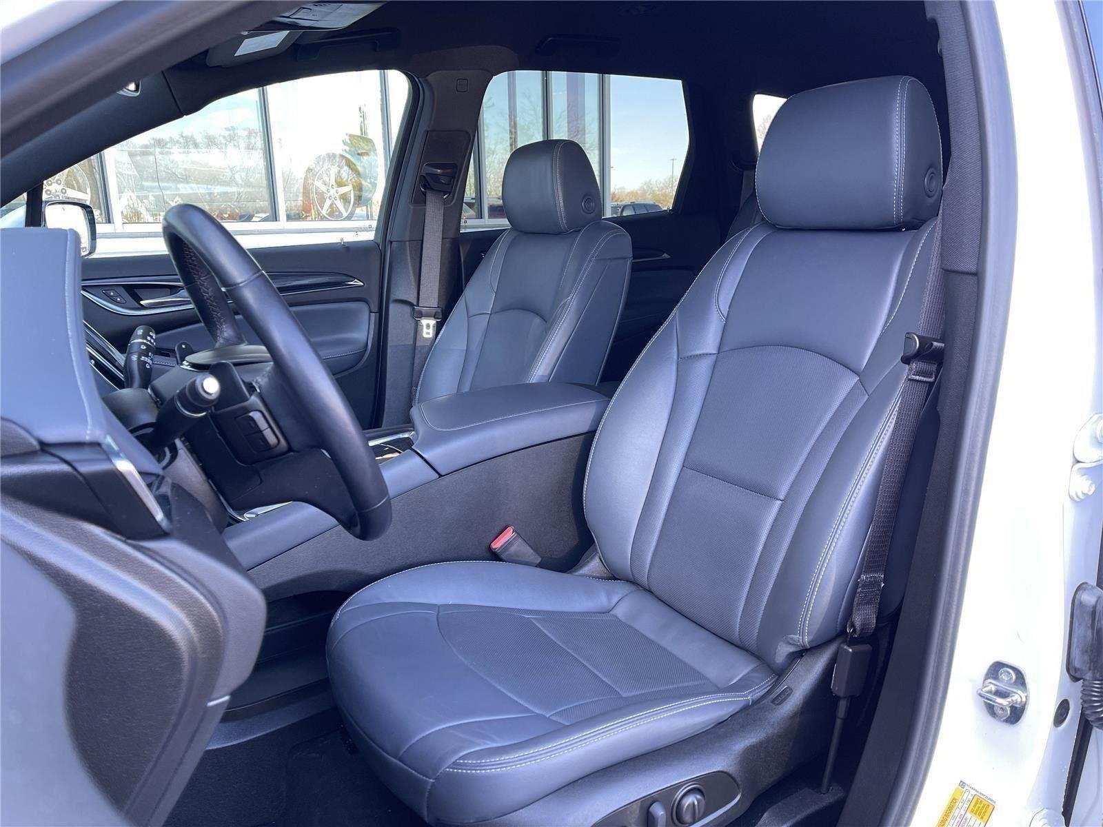 2023 Buick Enclave Essence - Photo 14
