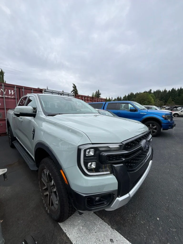 Used 2024 Gray Ford Lariat image 3