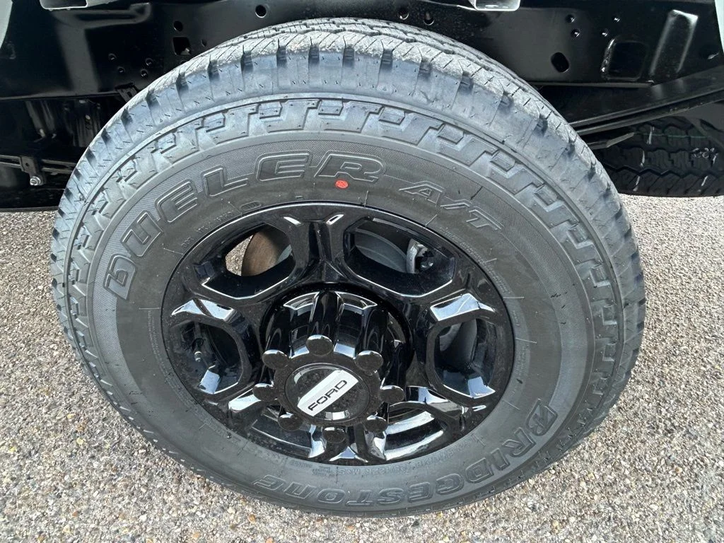 New 2026 Oxford White Ford F-250® XL image 8