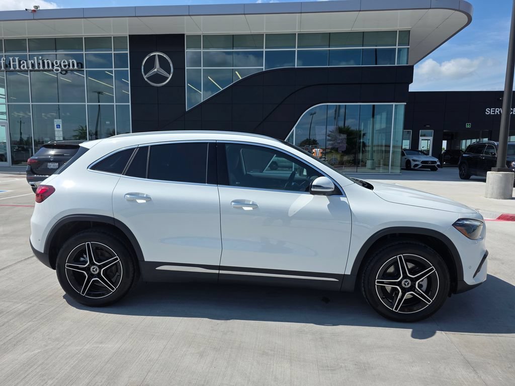 New 2026 Polar White Mercedes-Benz GLA 250 image 37