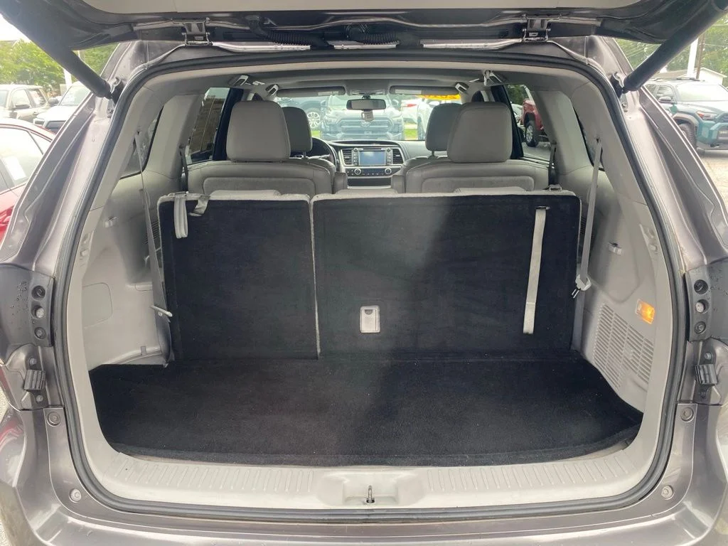 Used 2015 Gray Toyota Limited image 12
