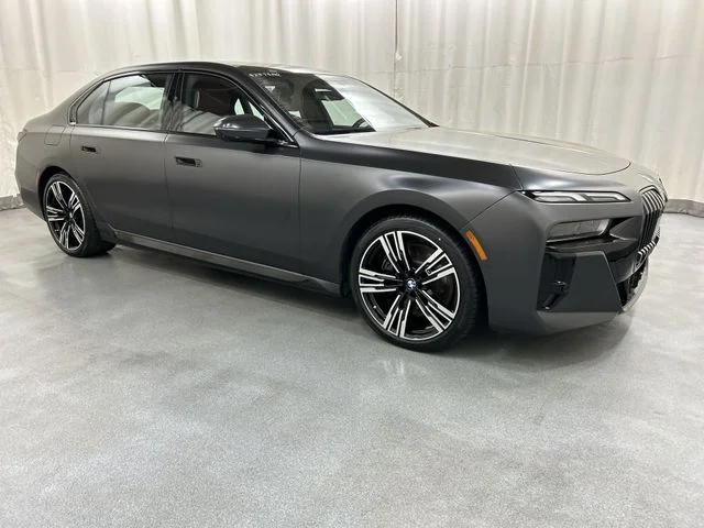 2023 BMW 7 Series 760i xDrive's photo
