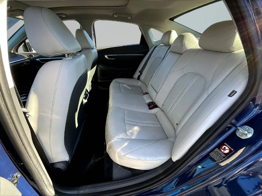 Used 2022 Blue Hyundai Limited image 22