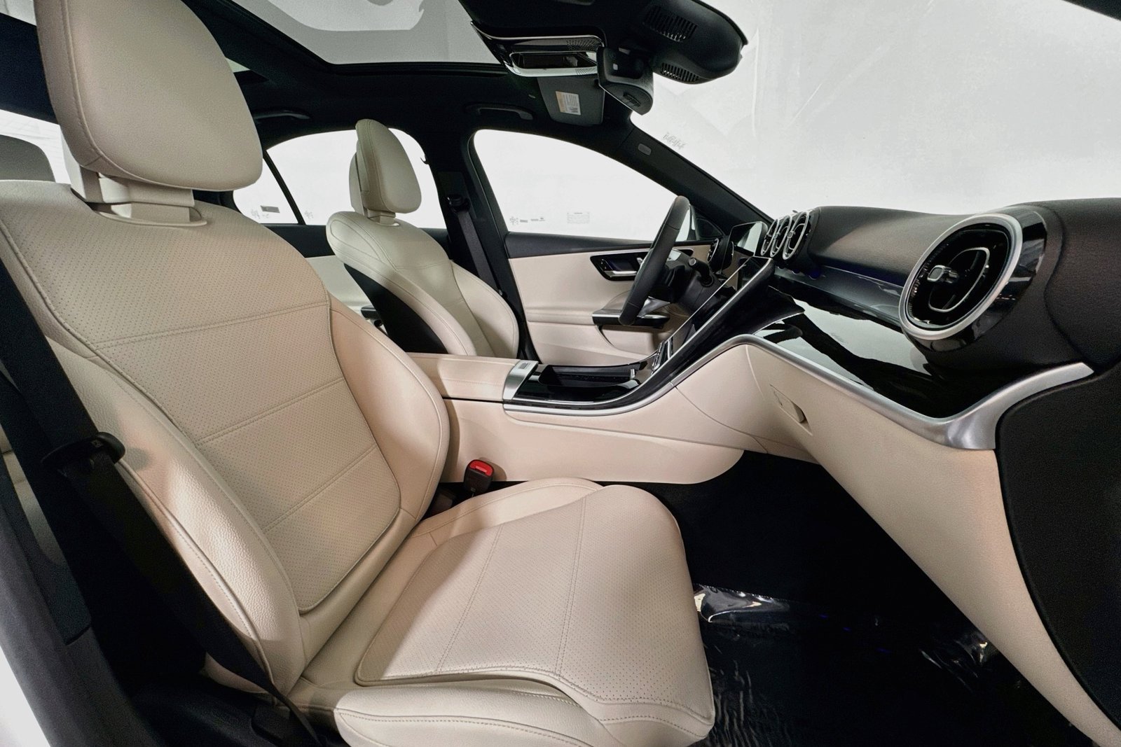 New 2026 Polar White Mercedes-Benz C 300 image 26