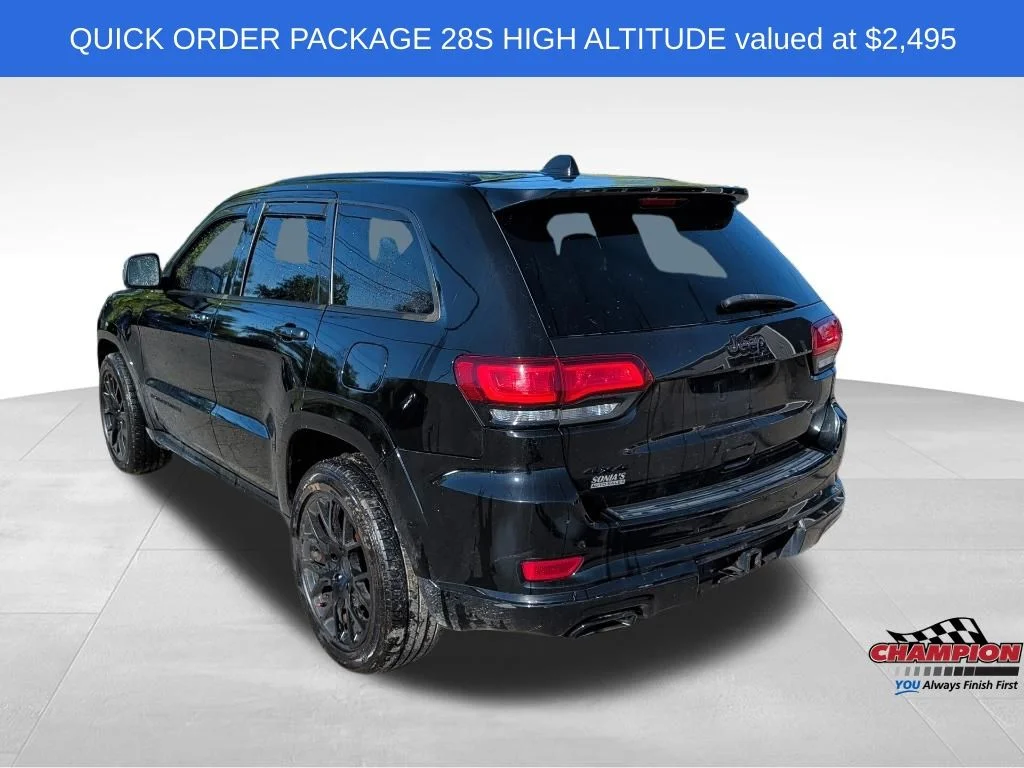 Used 2015 Black Jeep Overland image 3