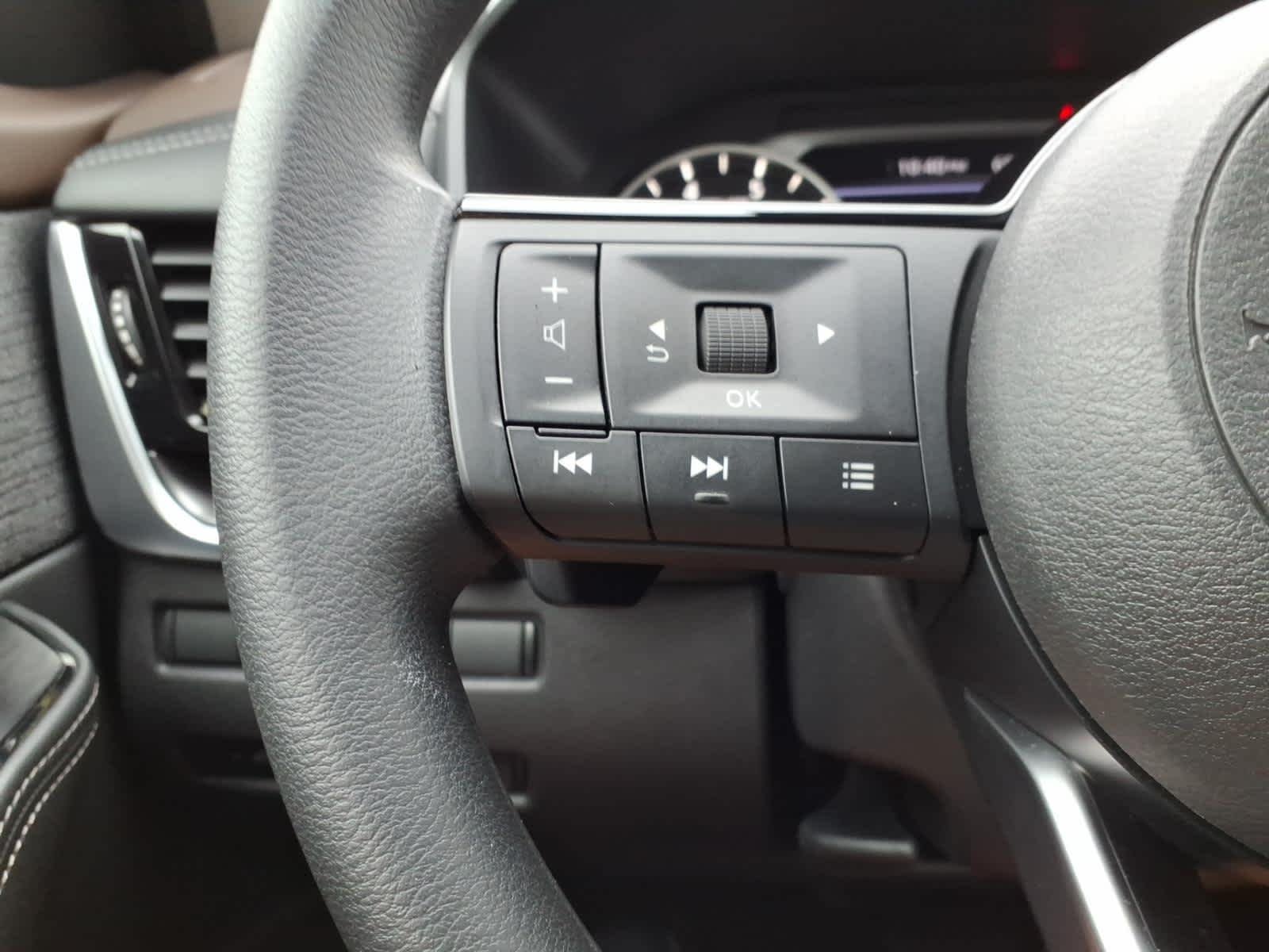 Used 2022 Gun Metallic Nissan SV image 23