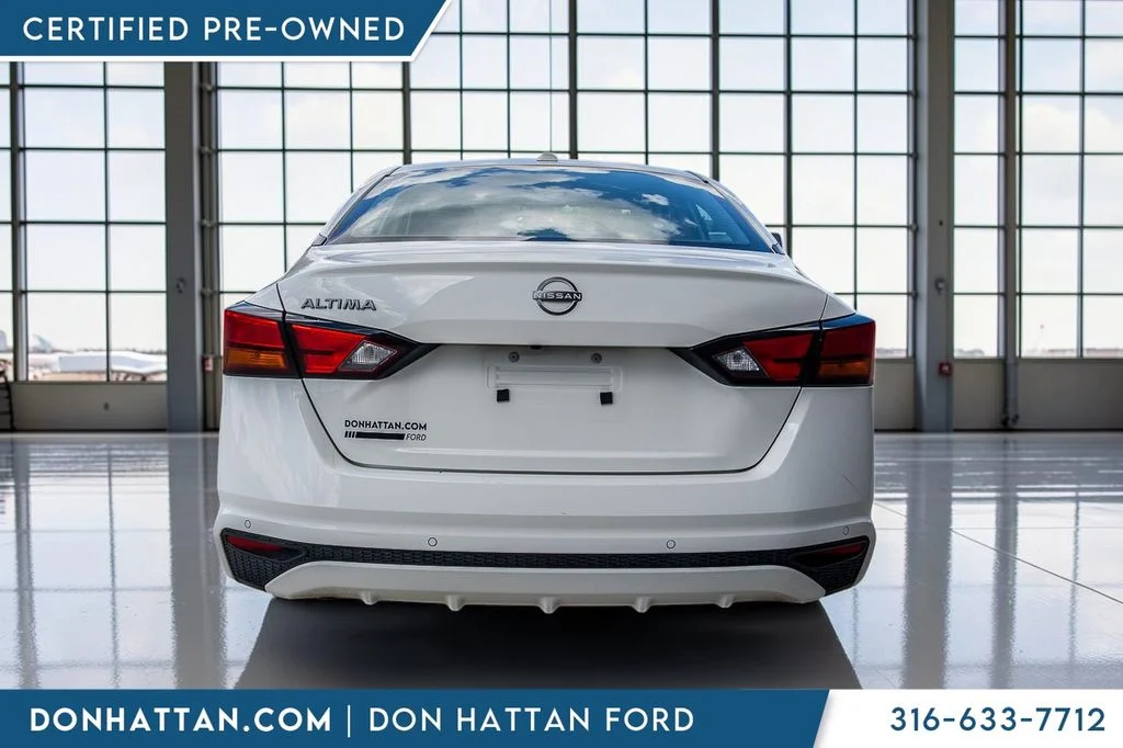 2025 Nissan Altima SV - Photo 30