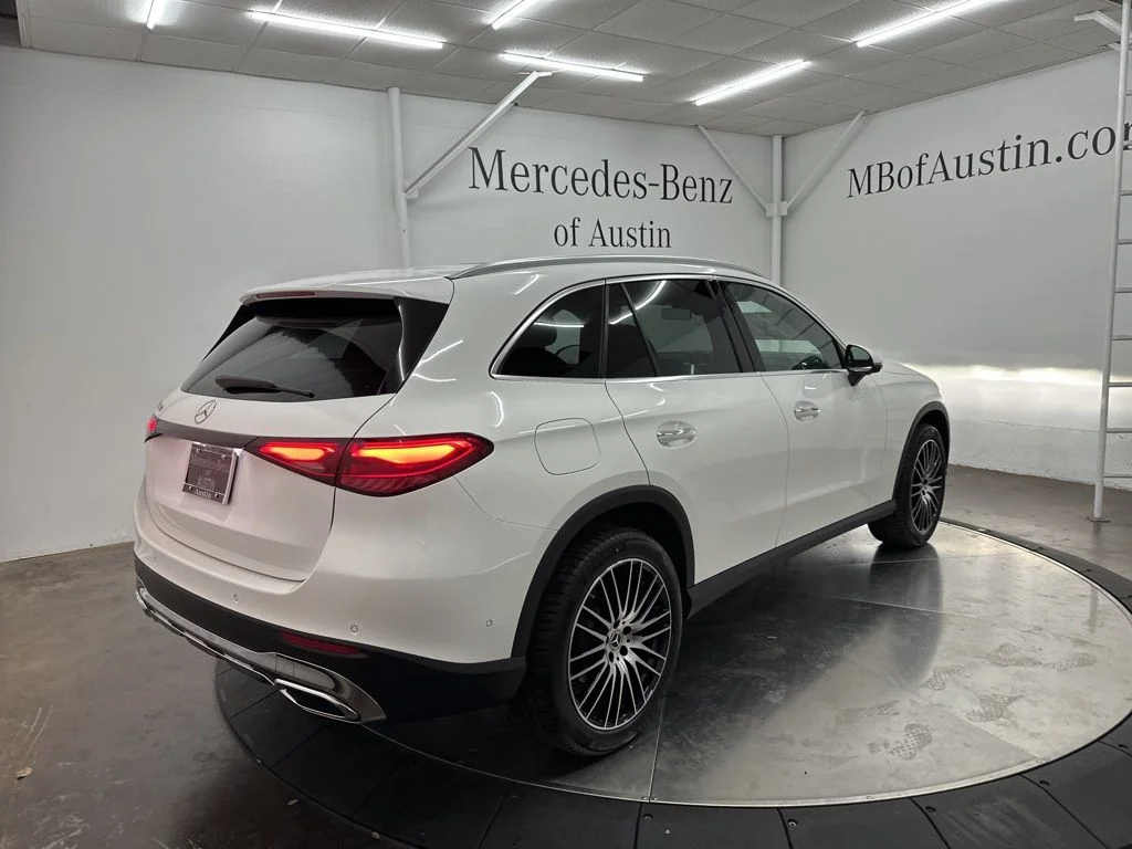 Used 2026 White Mercedes-Benz GLC 300 image 7