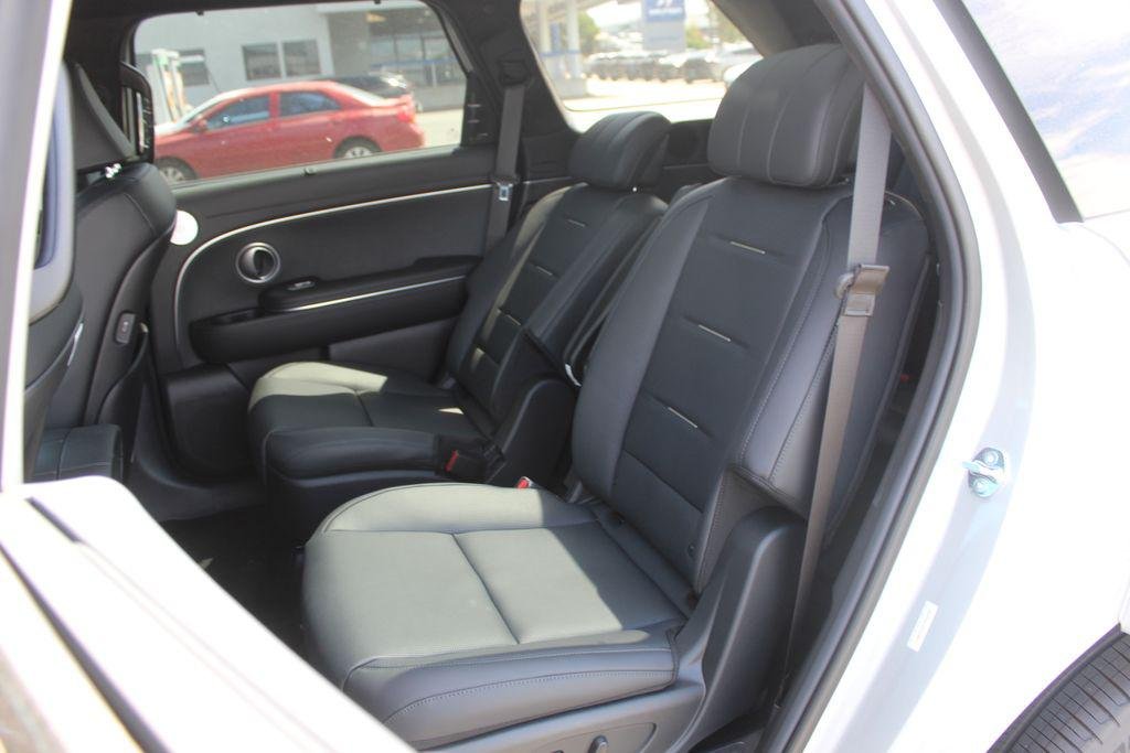 New 2026 Silver Hyundai Calligraphy AWD image 17