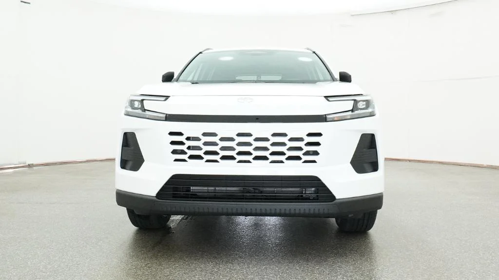 New 2026 Ice Cap Toyota XLE Premium image 6