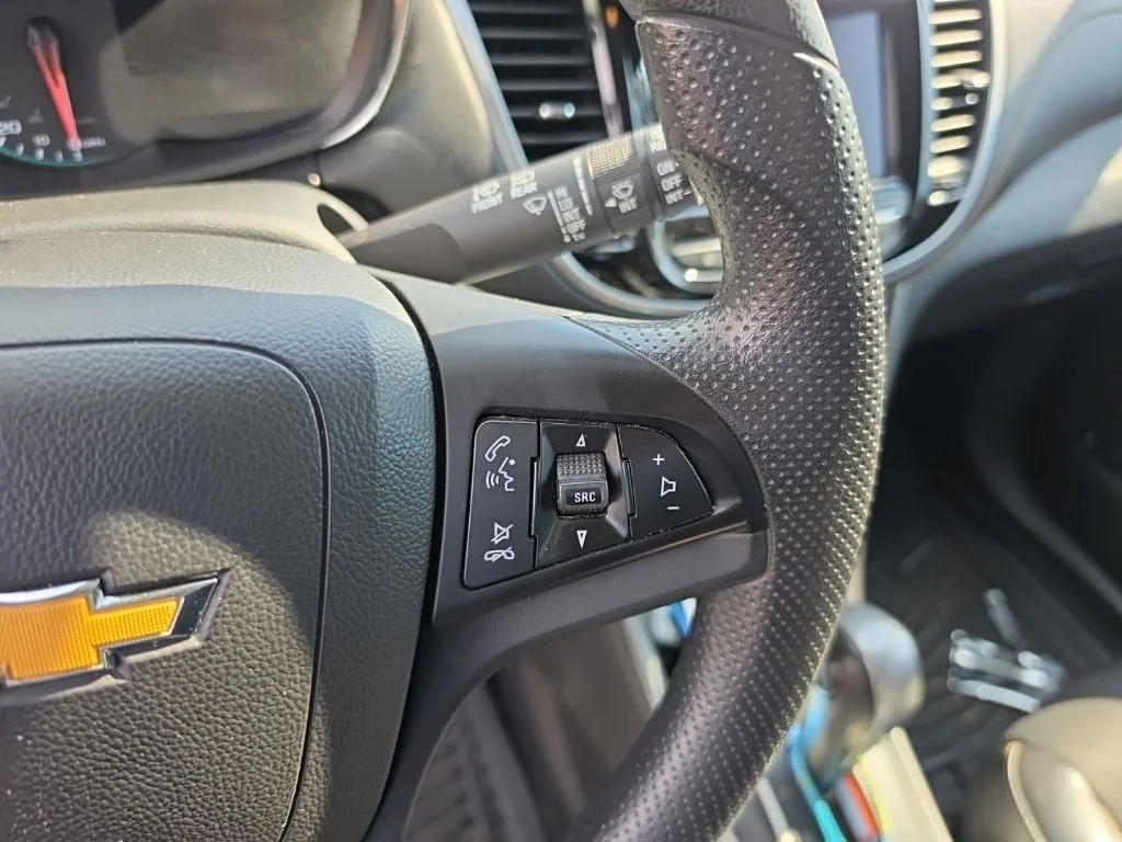 Used 2021 Silver Chevrolet LT image 20