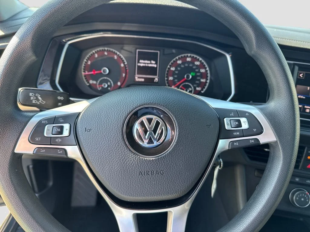 Used 2019 Platinum Gray Metallic Volkswagen 1.4T S image 16