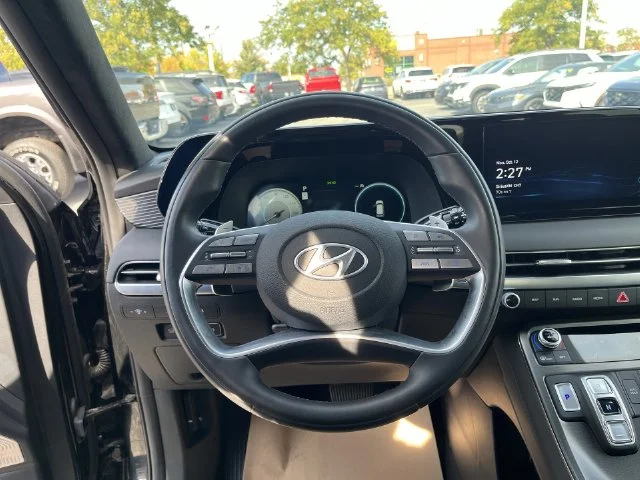 Used 2025 Black Hyundai Calligraphy Night Edition image 20