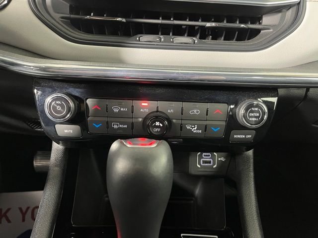 Used 2023 Gray Jeep Limited image 33