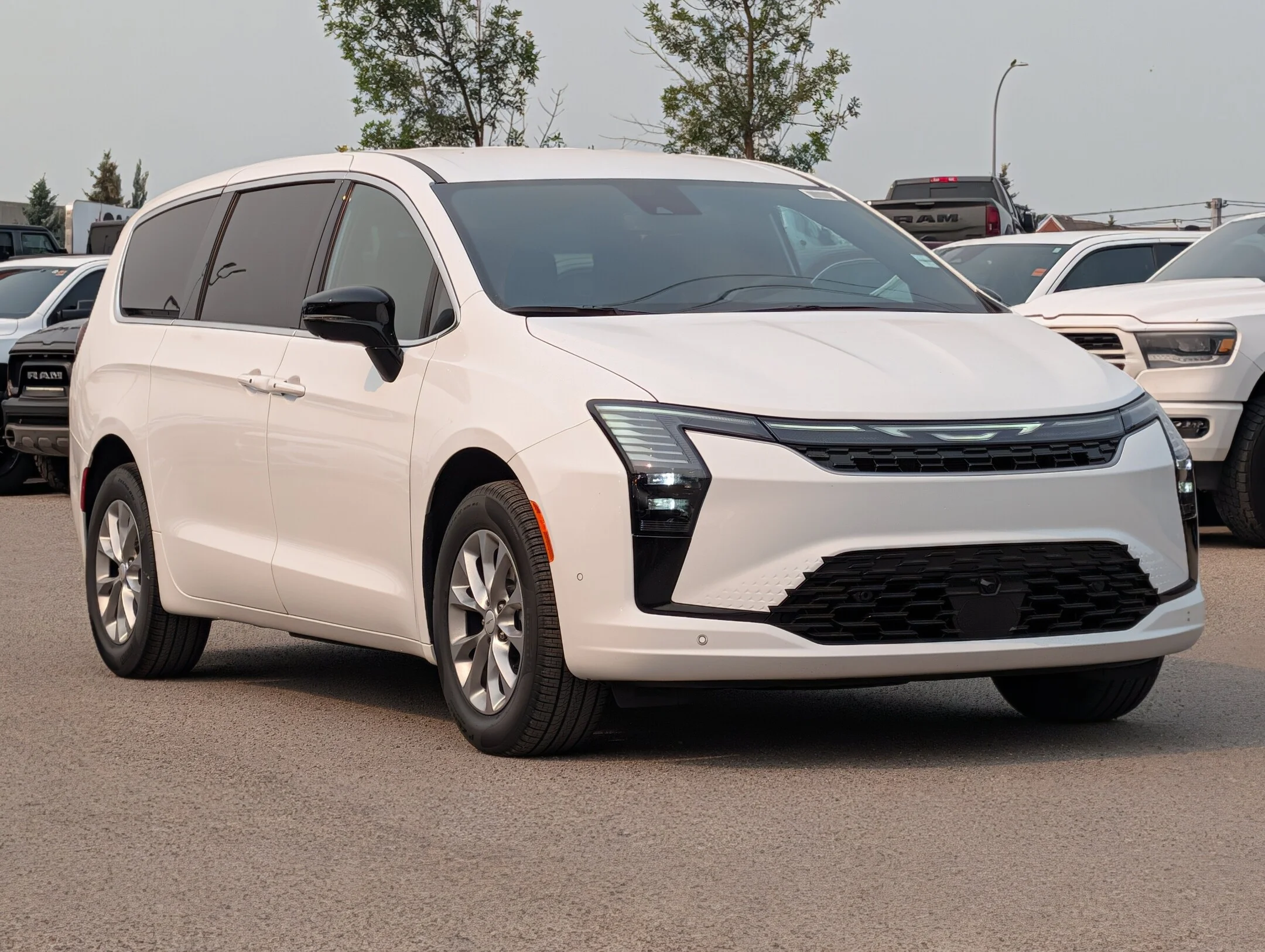 New 2027 White Chrysler Select - - AWD - Safety Sphere Pkg w/ 360 Cam - Stow n Go Seats & More! image 2