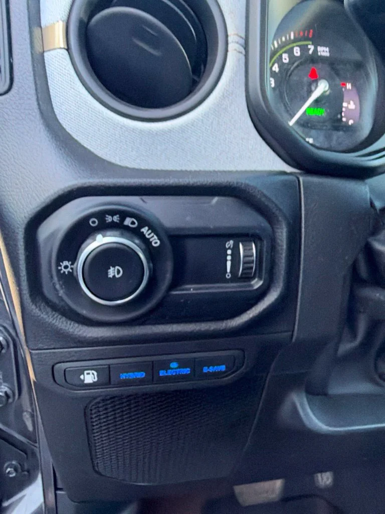 2024 Jeep Wrangler 4xe Willys 4XE - Photo 30